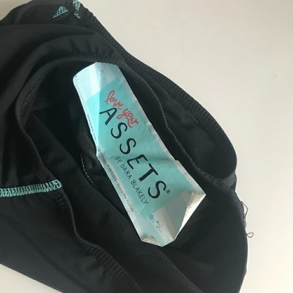 Assets by Spanx Black One Piece Swimsuit Dress Skirted Size Small - Picture 5 of 6